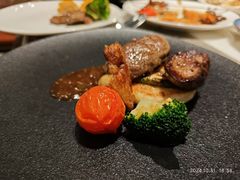 -美食汇自助餐厅(成都万达瑞华酒店)
