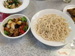 -汗腾格里·风味餐厅(新疆驻京办店)
