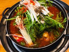 土豆排骨火锅-喇喇排骨火锅·传统韩式脊骨汤(望京西园总店)