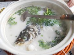 砂锅鱼头-山水之味·大鱼头·农家菜(张公洞店)