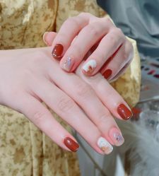 -UGIRL有个美甲