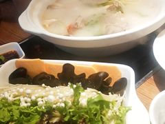 -拾味馆·浓鲜骨汤(光谷天地店)