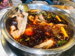-肖肖酸萝卜鱼火锅(总店)