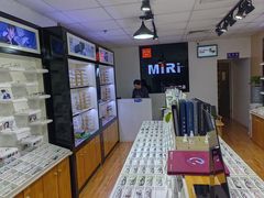 -MiRi眼镜·蔡司·星趣控·尼康控优点视觉合作店(南京东路店)