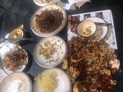 -三妹小龙虾·黄油蟹(华侨城总店)