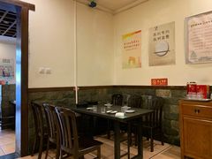 大堂-湘肠香火锅店(团结湖店)