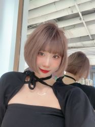 -BULB STUDIO 巴柏明星发型工作室