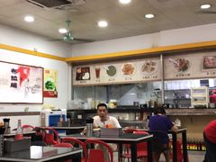 大堂-燊意布拉肠云吞面(中山四路店)