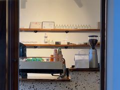 -Line 咖啡(石厦花园店)