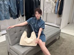 -王府井奥莱棋盘山小镇