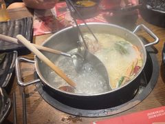 -呷哺呷哺 小火锅 (浦东新欧尚超市店)