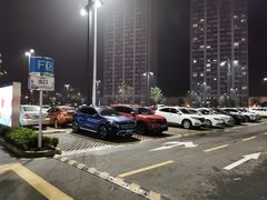 -融创茂-停车场