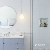 这座公寓在设计师的改造下，保留了原先的一些元素