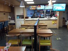 大堂-华莱士炸鸡汉堡(崇文门搜秀城店)