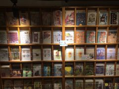 -猫的天空之城概念书店(杭州南宋御街店)