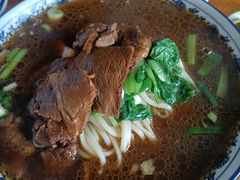 红烧牛肉面-竹青胶东摔面(黄岛开发区店)