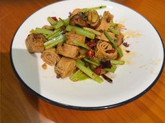 -莲餐厅·湖北菜·潜江小龙虾店(愚园路店)