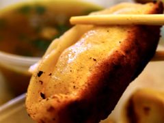 -黄阿姨锅贴大王(万航渡路店)