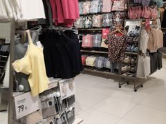 -优衣库(青岛伟东乐客城店)