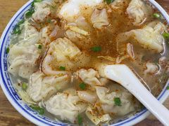 -胖子馄饨坊(天目大厦东南)