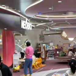 -奈尔宝·国风主题儿童乐园·亲子餐厅(豫园商城店)