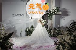 点击看大图 -GRACE KELLY婚纱与礼服(北京店)