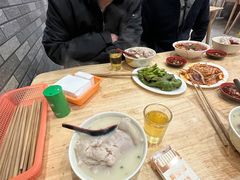 -雷祖芳老妈蹄花店