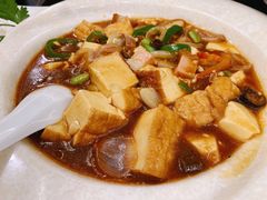 冬菇火腩焖山水豆腐-美极鲜食坊(宝安南路店)