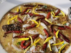 -渔语鱼酸菜鱼新川菜(来福士店)