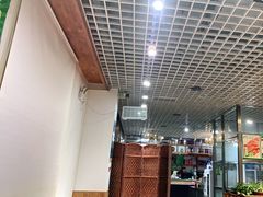 大堂-大草原清真饭庄(沙河店)