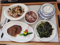 -明宇集团·积木枝芽母婴健康管理中心(天府店)