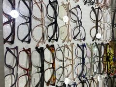 -铭镜都眼镜·蔡司·依视路·凯米