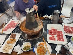 -楼外楼大刀肉传统火锅居(繁荣路店)
