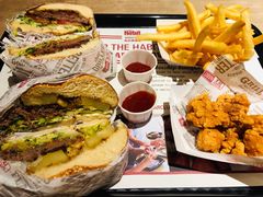-The Habit Burger Grill 哈比特汉堡(复兴soho店)
