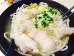 -鑫花溪牛肉米粉(凤凰街创始总店)