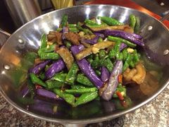 茄子煲-同路人(江北店)