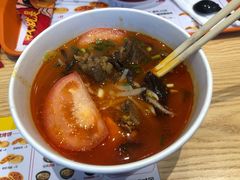 番茄牛肉米粉-吉品合酥脆烤饼(太平洋森活天地店)