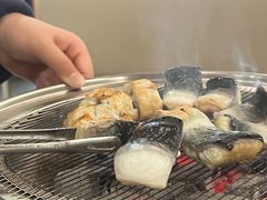 -围炉肉舍•炭烤活鳗•丹东海鲜烤肉(步行街店)