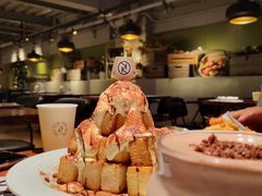 焦糖坚果吐司金字塔-卡朋厨房(289艺术园区店)