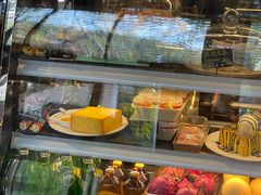 面包甜点陈列柜-旧雨咖啡·CoffeeFORU(黄村奥体店)