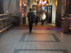 门面-沪小胖小龙虾(淮海中路旗舰店)