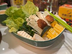 -润园四季椰子鸡火锅(卓越INTOWN店)
