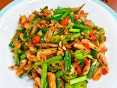 -湖南人家湘菜馆(镇江路店)