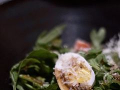 牛油果色拉-YUE·6·西式融合餐厅(外滩六号店)