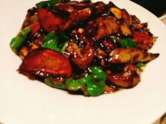 -老码头黑皮肘子锅包肉(赣水路店)