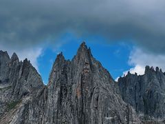 -莲宝叶则景区