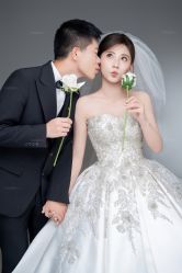 -雪中彩影婚纱摄影·微光艺术中心