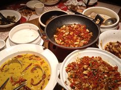 -爱碗亭·鲜炒湖南菜(壹城中心店)