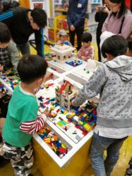 -乐高品牌旗舰店(人民广场店)