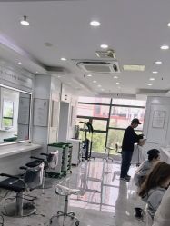 -镁连社·美联社